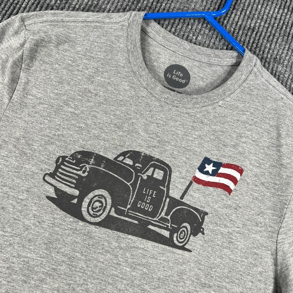Life is Good Crusher Tee Shirt Mens Medium Gray Short Sleeve Crew America Truck
